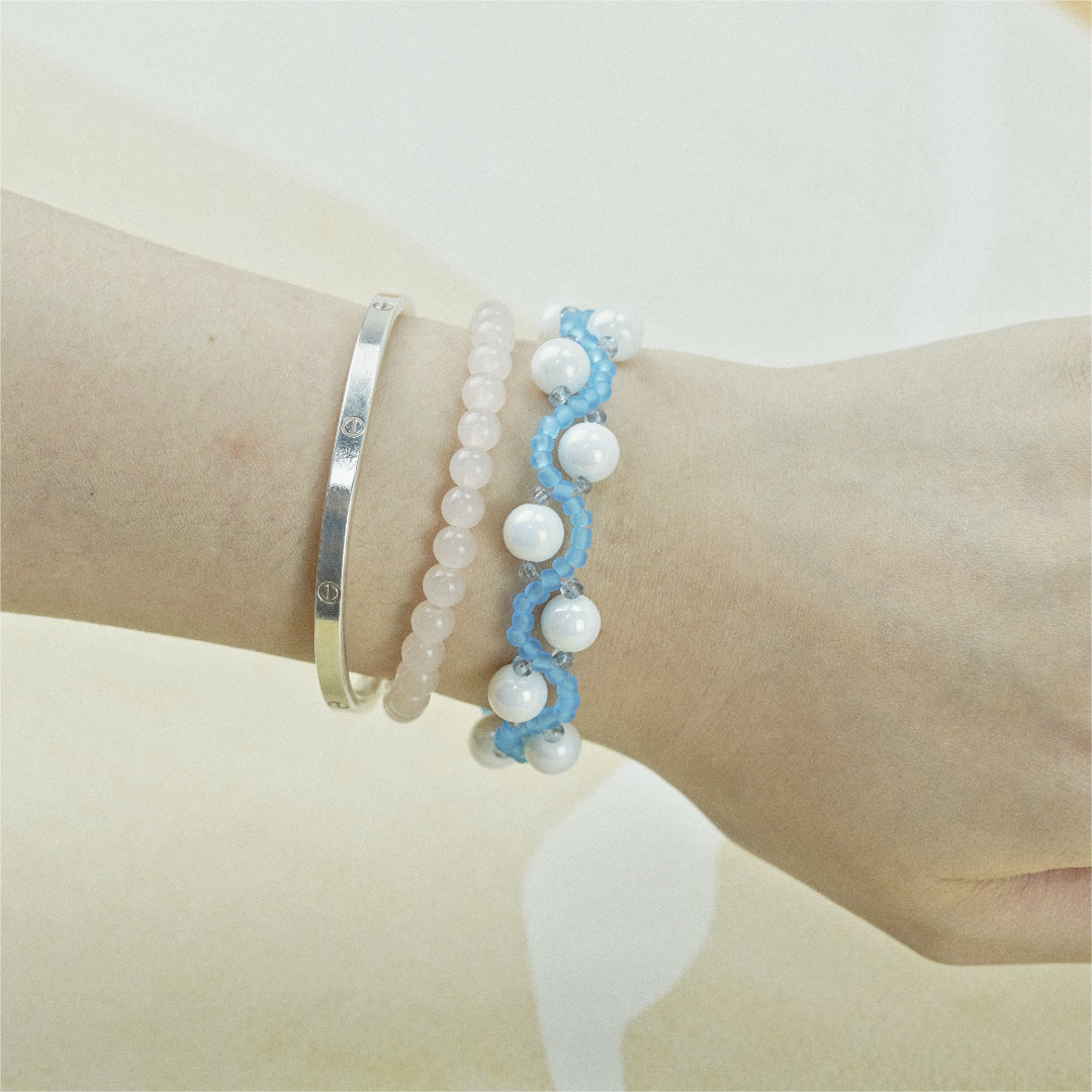 Blue Seed Beads & Pearl Bracelet Tutorial
